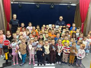 Policjanci podczas spotkań z dziećmi