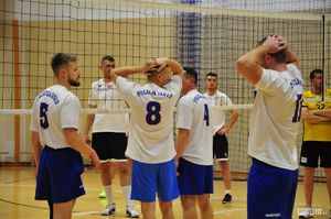 Jasielscy drużyna podczas turnieju siatkarskiego