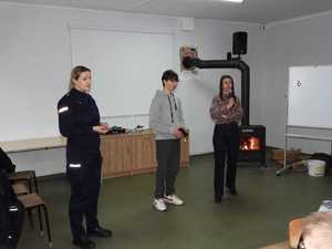 Policjanci podczas spotkań z dziećmi i młodzieżą