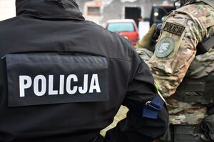 Jasielscy policjanci i kontrterroryści podczas działań