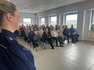 Organizatorzy oraz laureaci podczas wręczania nagród