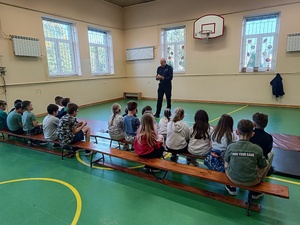 Policjanci podczas spotkań z dziećmi